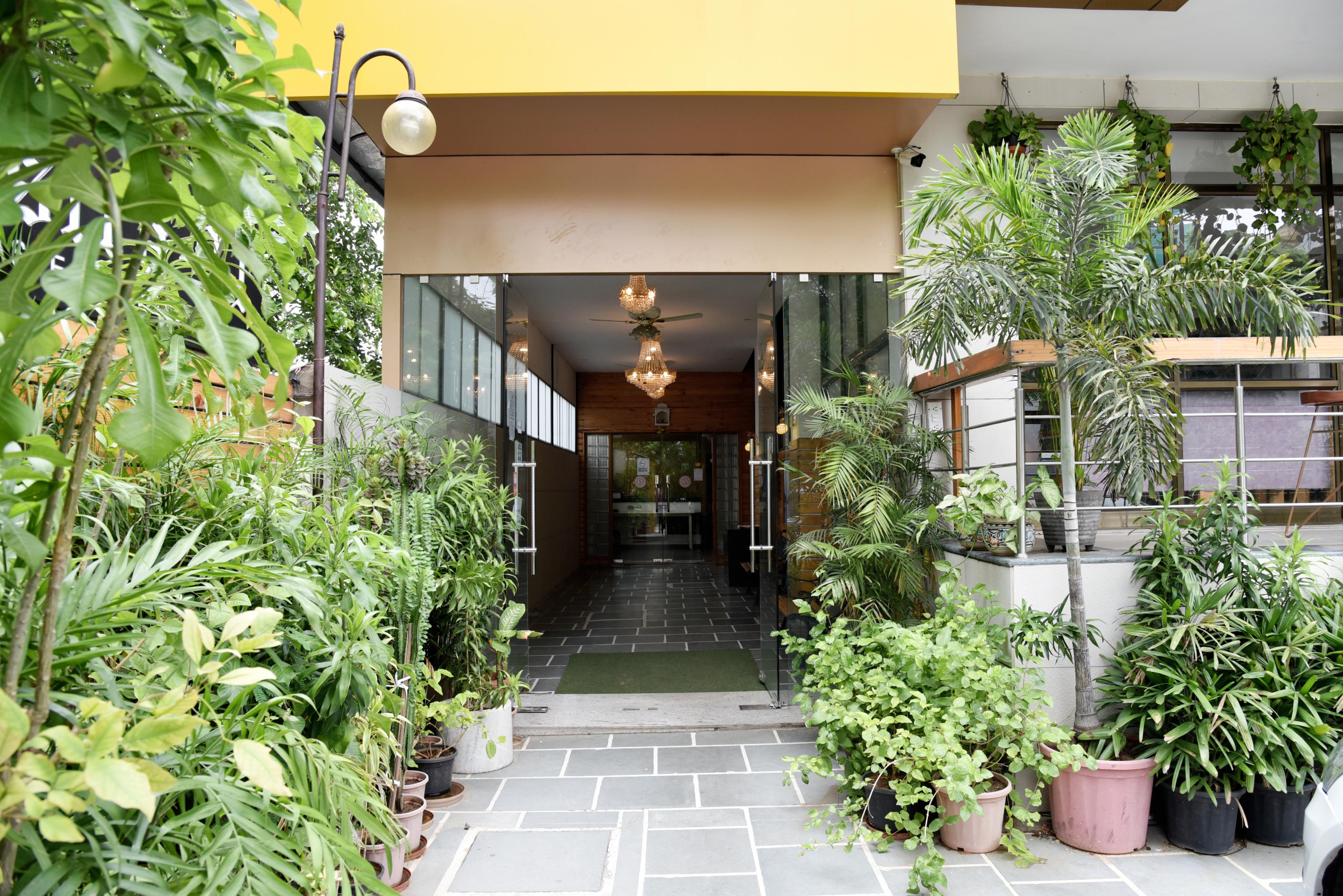 Hotel Shree Residency - Tap to explore photos