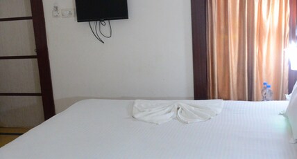 Hotel Gajapati Room Type - Ac Economical Room