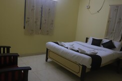 Molly's Nest | Sea-view Cottages & Restaurant