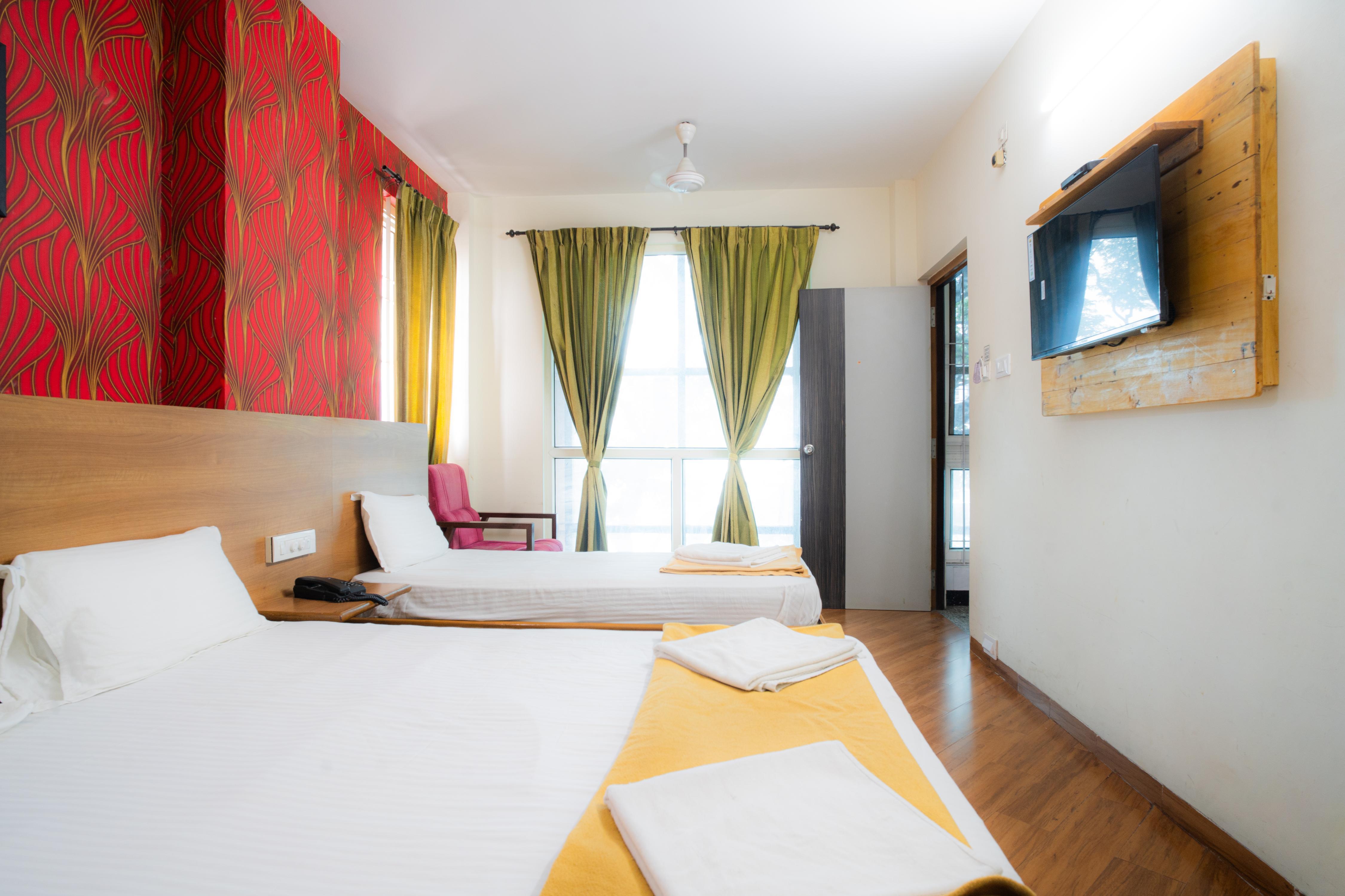 Hotel SPR Inn - Tap to explore photos