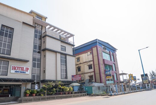 Hotel J P