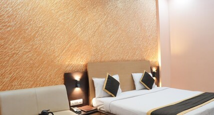 Hotel Vishnu Vilas Room Type - Super Executive AC Room Hotel Vishnu Vilas Room Type - Super Executive AC Room