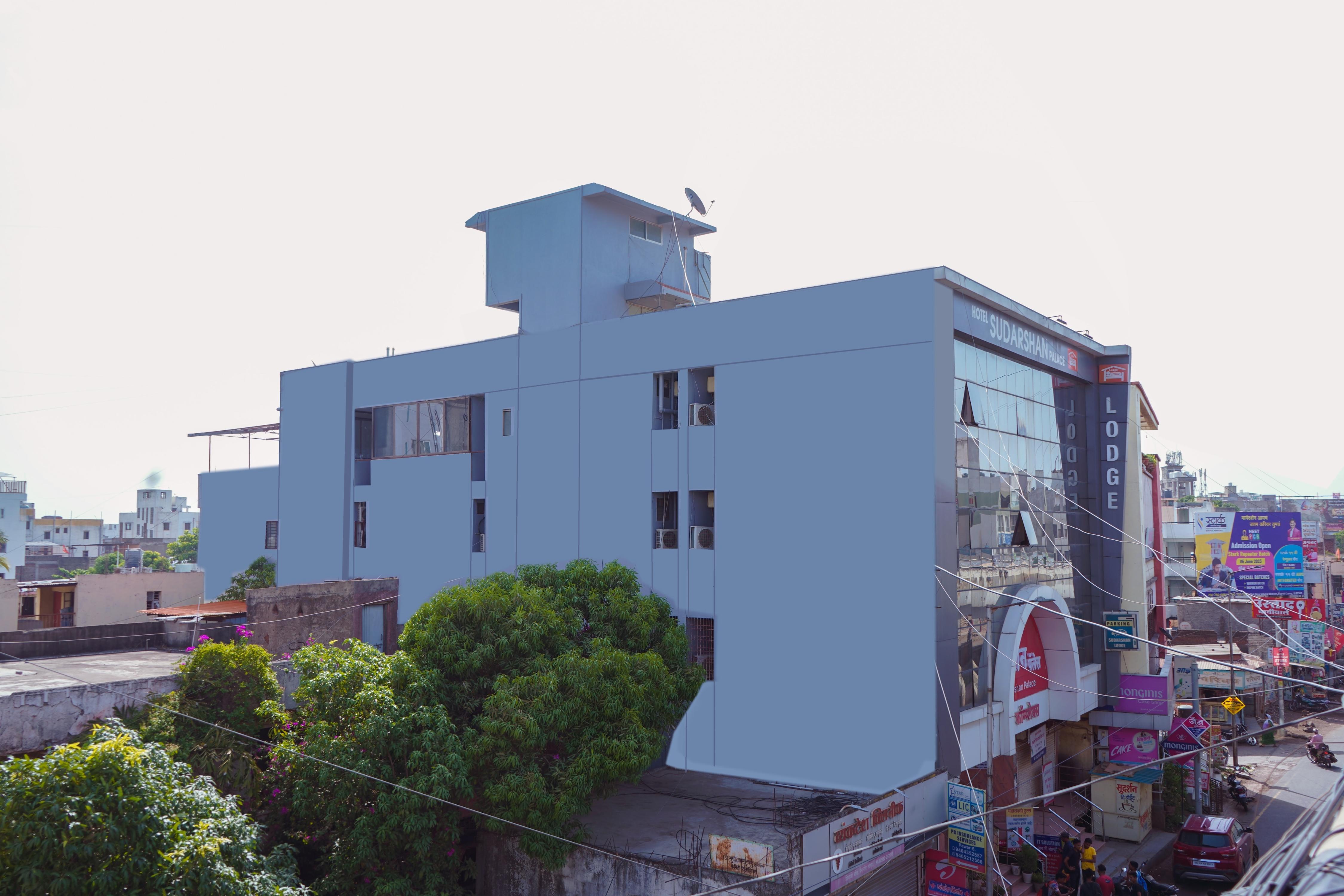 HOTEL SUDARSHAN PALACE