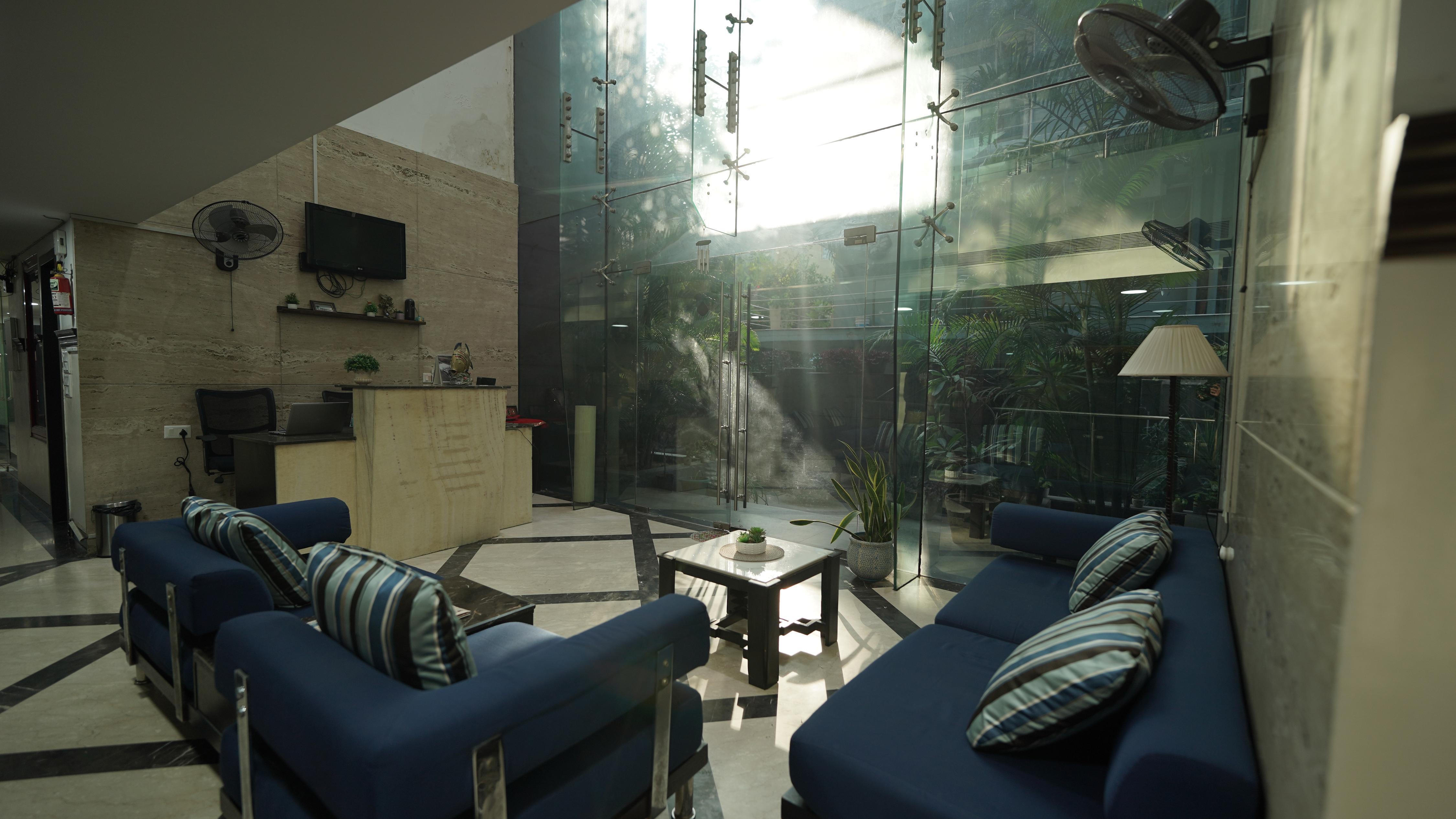 CORPORATE STAYS- SUNCITY - Tap to explore photos