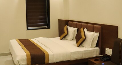 Hotel Samrat Ajmer Room Type - Family Room Triple Bed