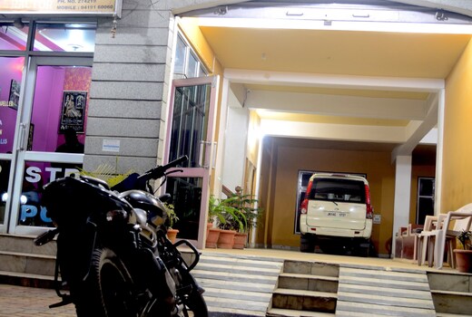 Hotel Sasan
