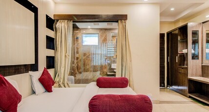 Royal Garden Retreat Resort & Swimming pool Room Type - Luxury Balcony Suite with Bathtub Royal Garden Retreat Resort & Swimming pool Room Type - Luxury Balcony Suite with Bathtub