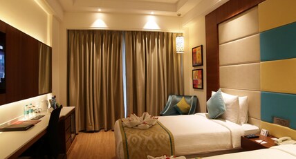 THE P L PALACE AGRA Room Type - Pavilion Room With King Bed