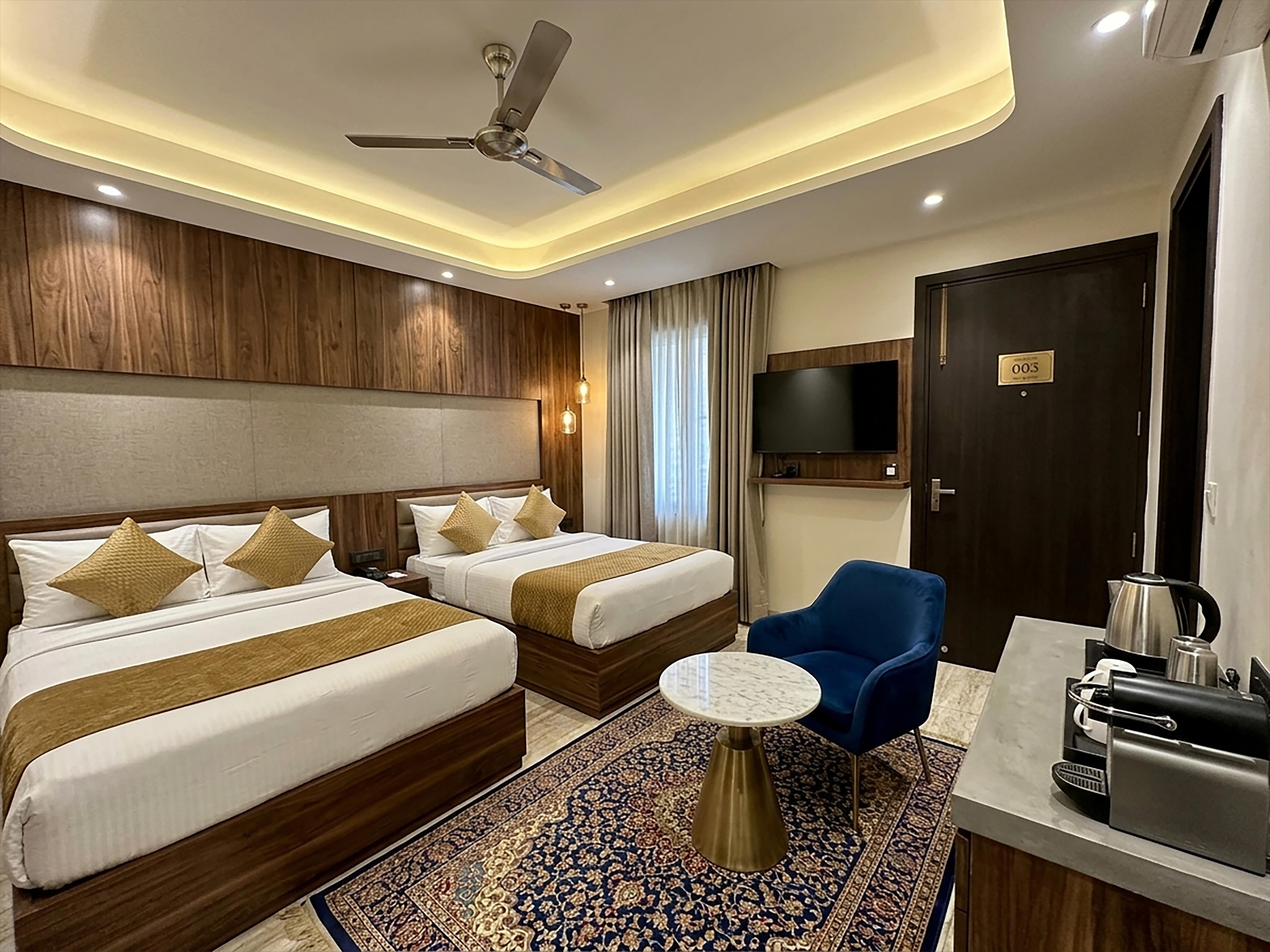V Hotel Dev Residency Near Delhi IGI Airport - Tap to explore photos