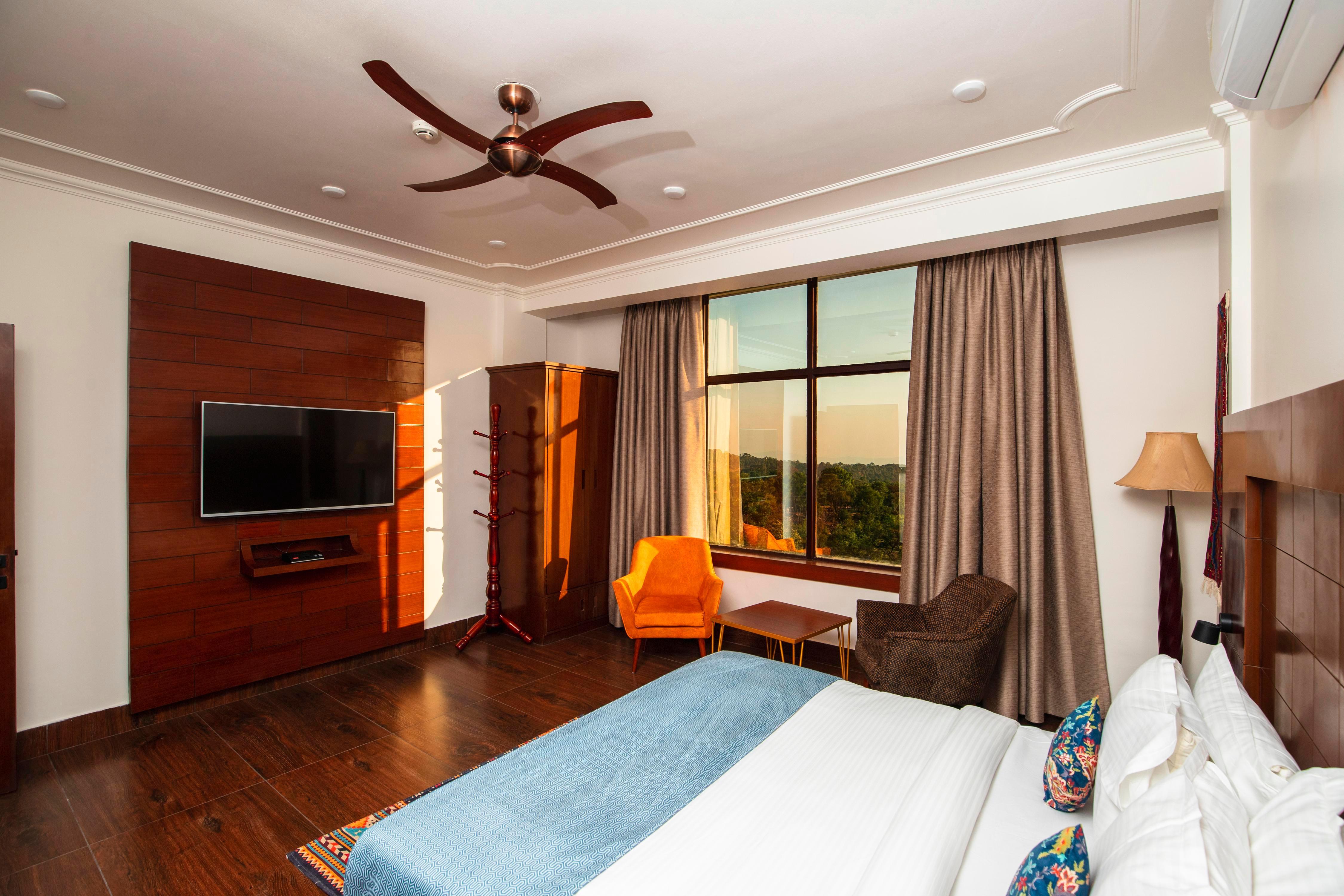 WHITE RIDGE HOTEL DHARAMSHALA - Tap to explore photos