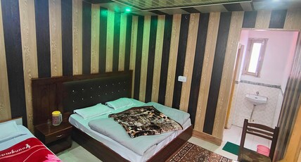 Hotel Kuber Room Type - Triple Bed