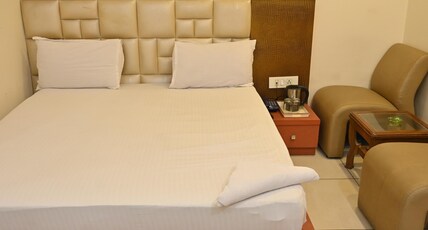 HOTEL MY DREAM - 100 MTR FROM Railway Station Room Type - Deluxe Room HOTEL MY DREAM - 100 MTR FROM Railway Station Room Type - Deluxe Room
