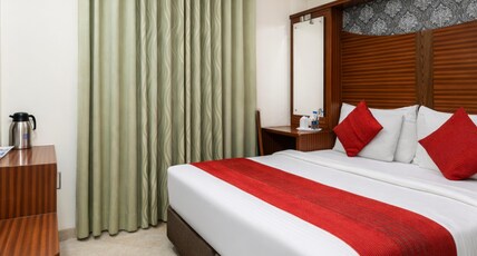DLS Rock Castle Room Type - Deluxe Room (No View) DLS Rock Castle Room Type - Deluxe Room (No View)