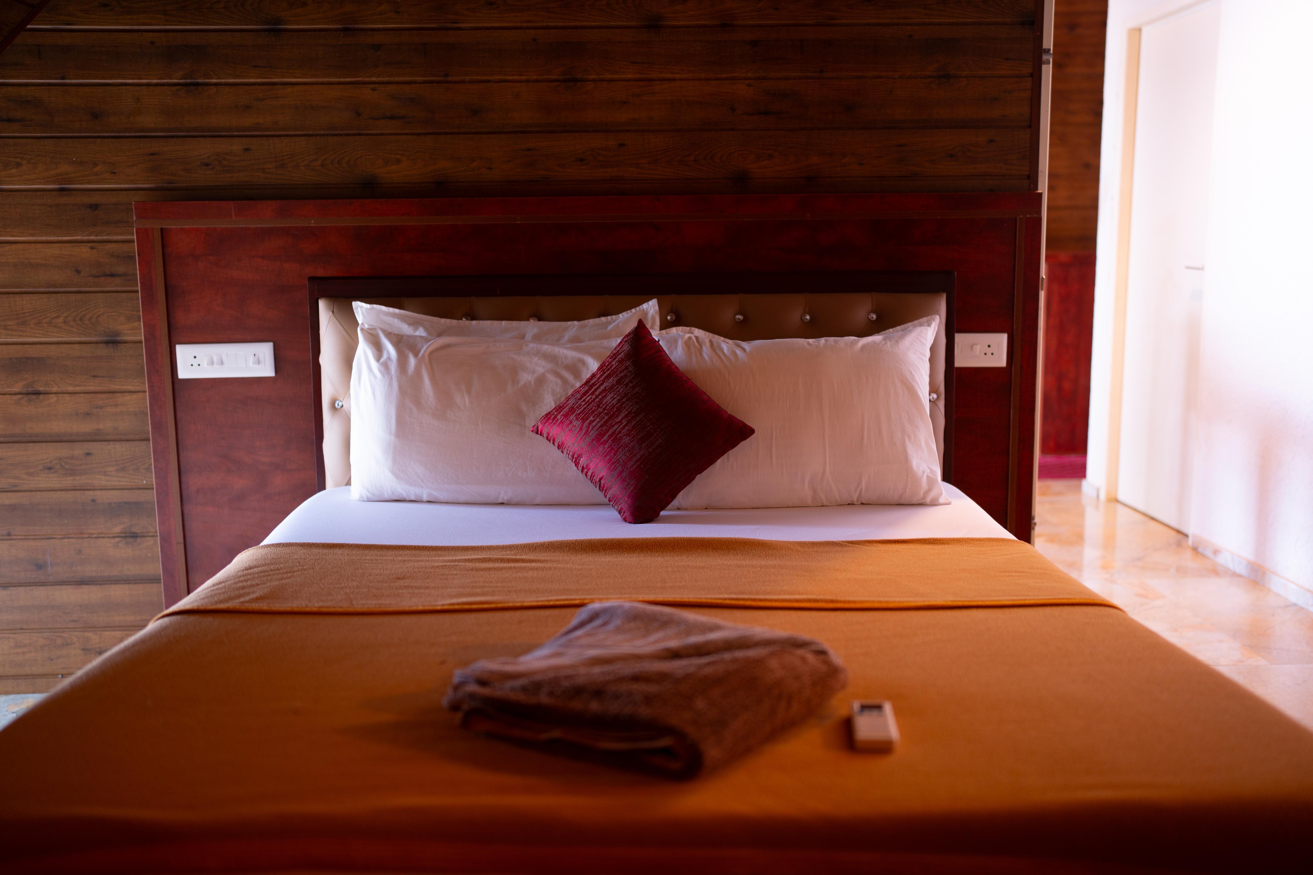 West Bay Palm Tree Beach Resort Room Type - Premium Sea View 2 Room Villa