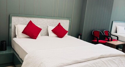 Hotel Royal Plaza Room Type - ROYAL SUITE