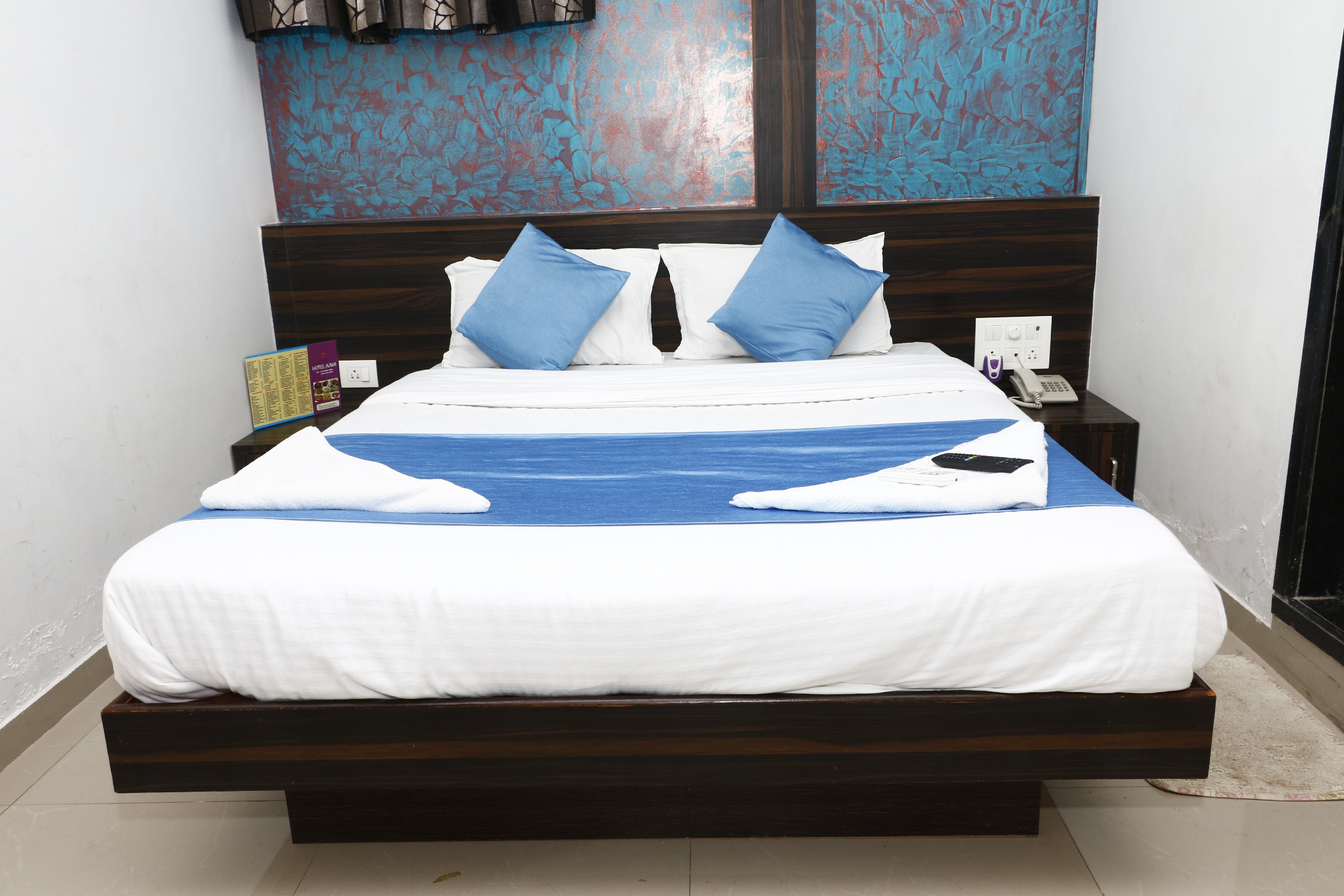 Hotel Ajwa - Tap to explore photos