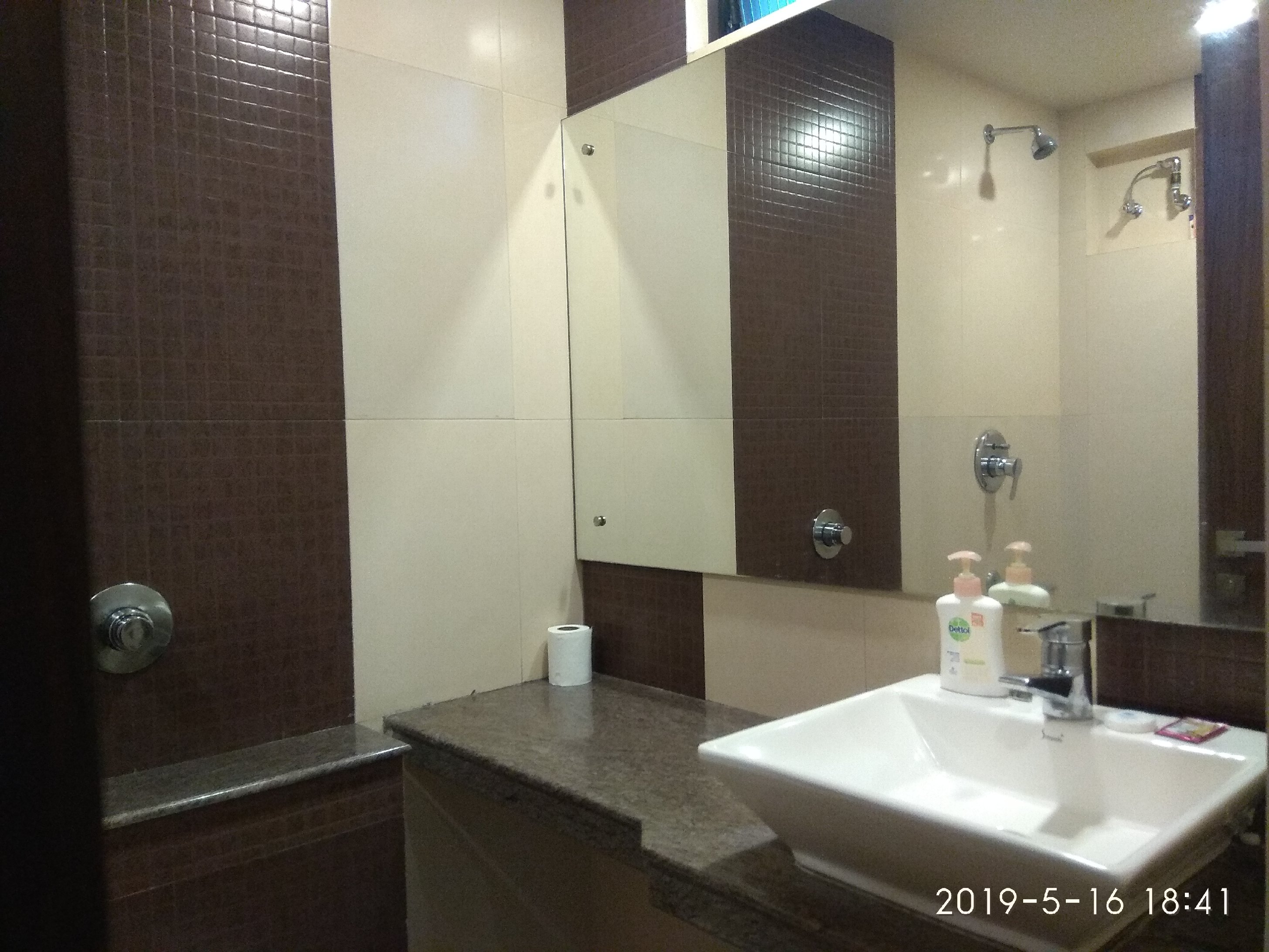 Majestic Annexe - Rooms, Nagpur - Tap to explore photos