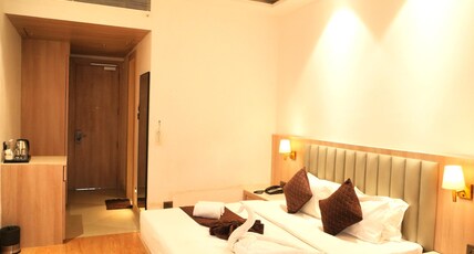 Hotel P S Residency Room Type - DELUXE ROOM