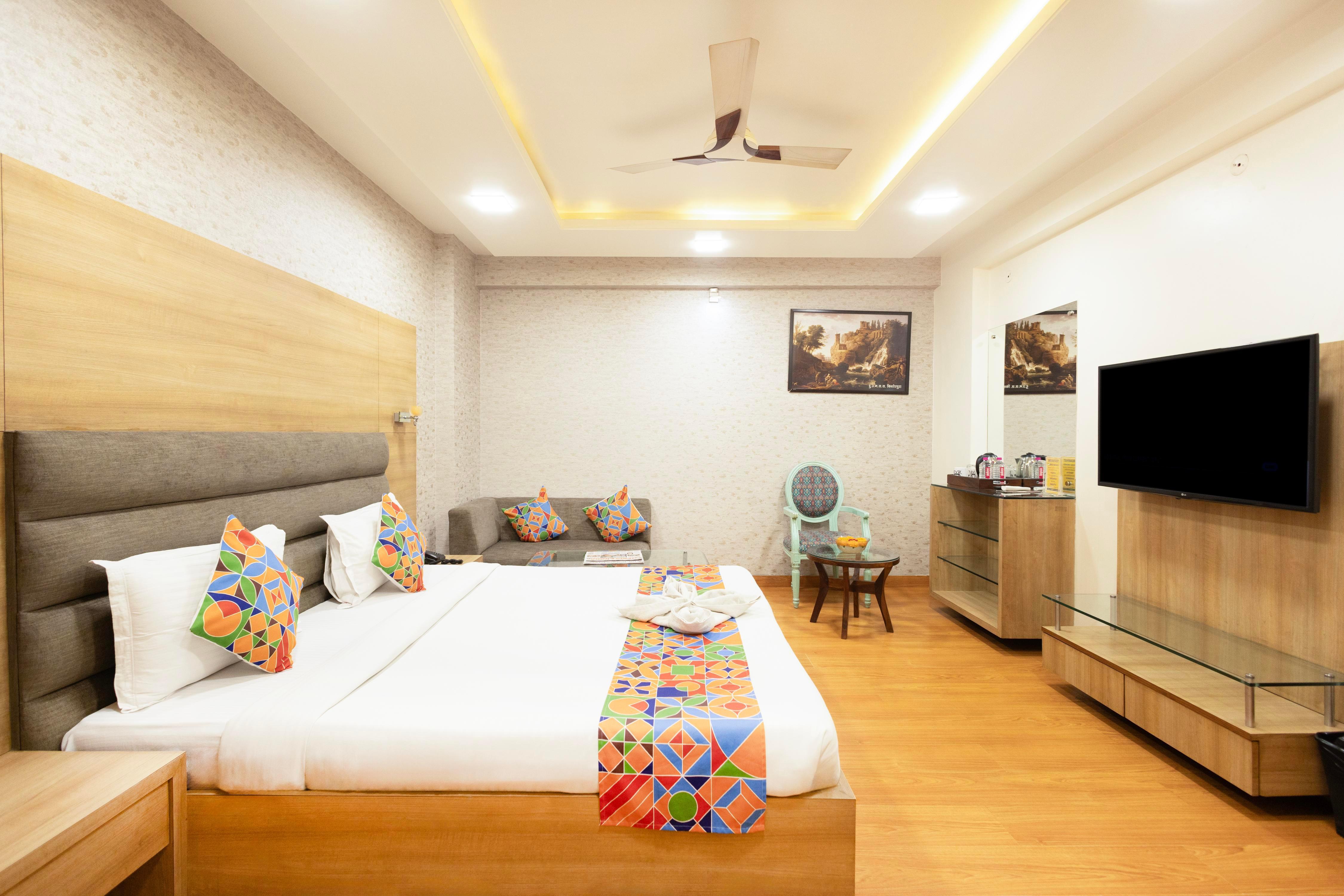 Hotel Shyampuriya Palace - Tap to explore photos