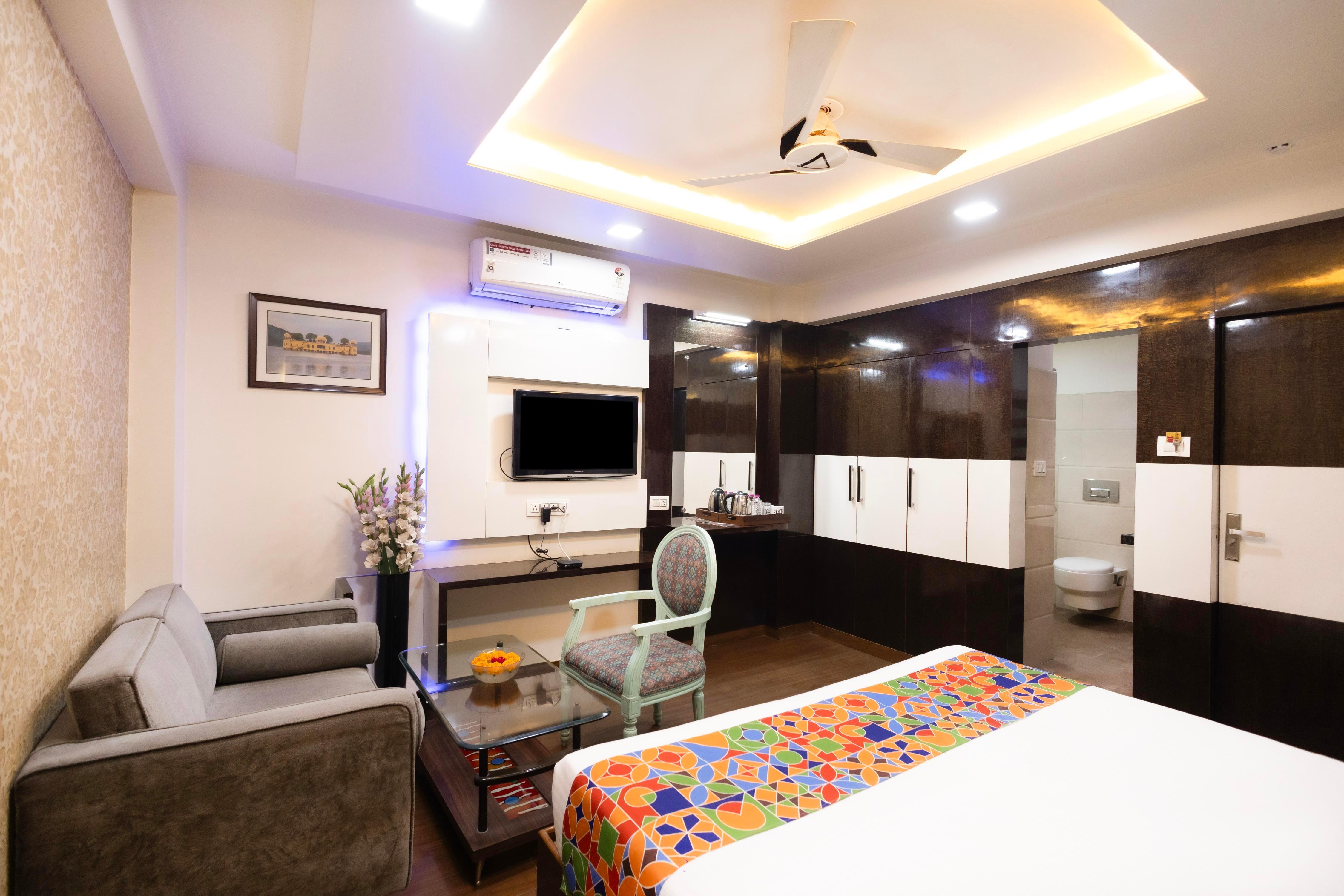 Hotel Shyampuriya Palace - Tap to explore photos
