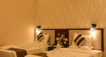 Hotel Silver Oak Room Type - Deluxe Room Twin Bed
