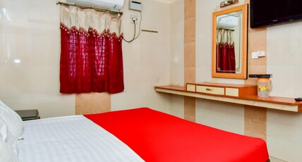 Hotel Golden Park Room Type - Three Bedded NoN A/C Room Hotel Golden Park Room Type - Three Bedded NoN A/C Room