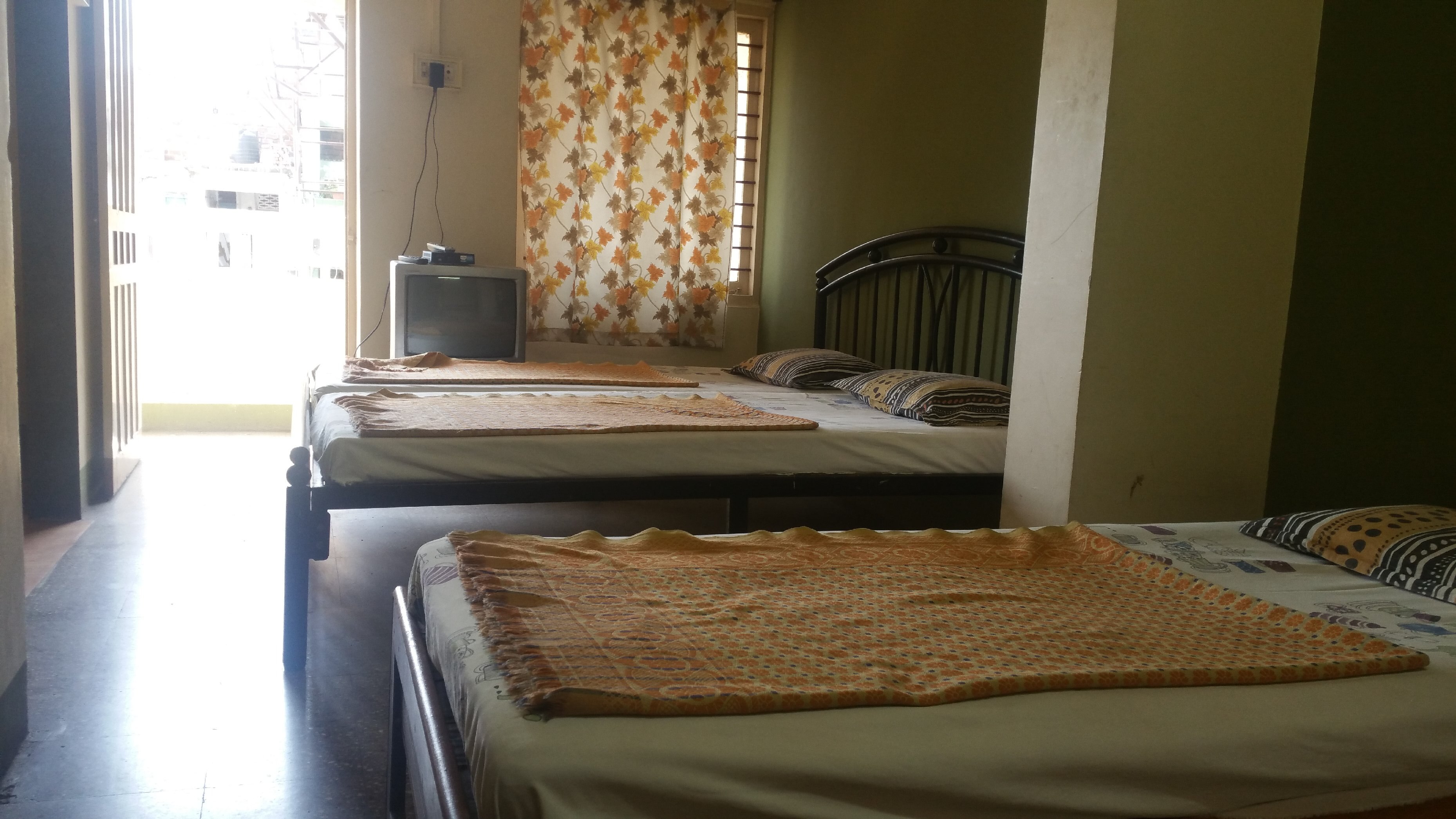 hotel prakash - Tap to explore photos