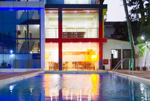 Hotel Karishma Grand