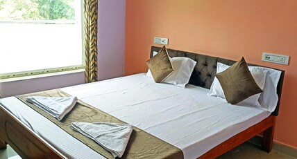 Star Inn Resort Room Type - AC Deluxe room with Balcony