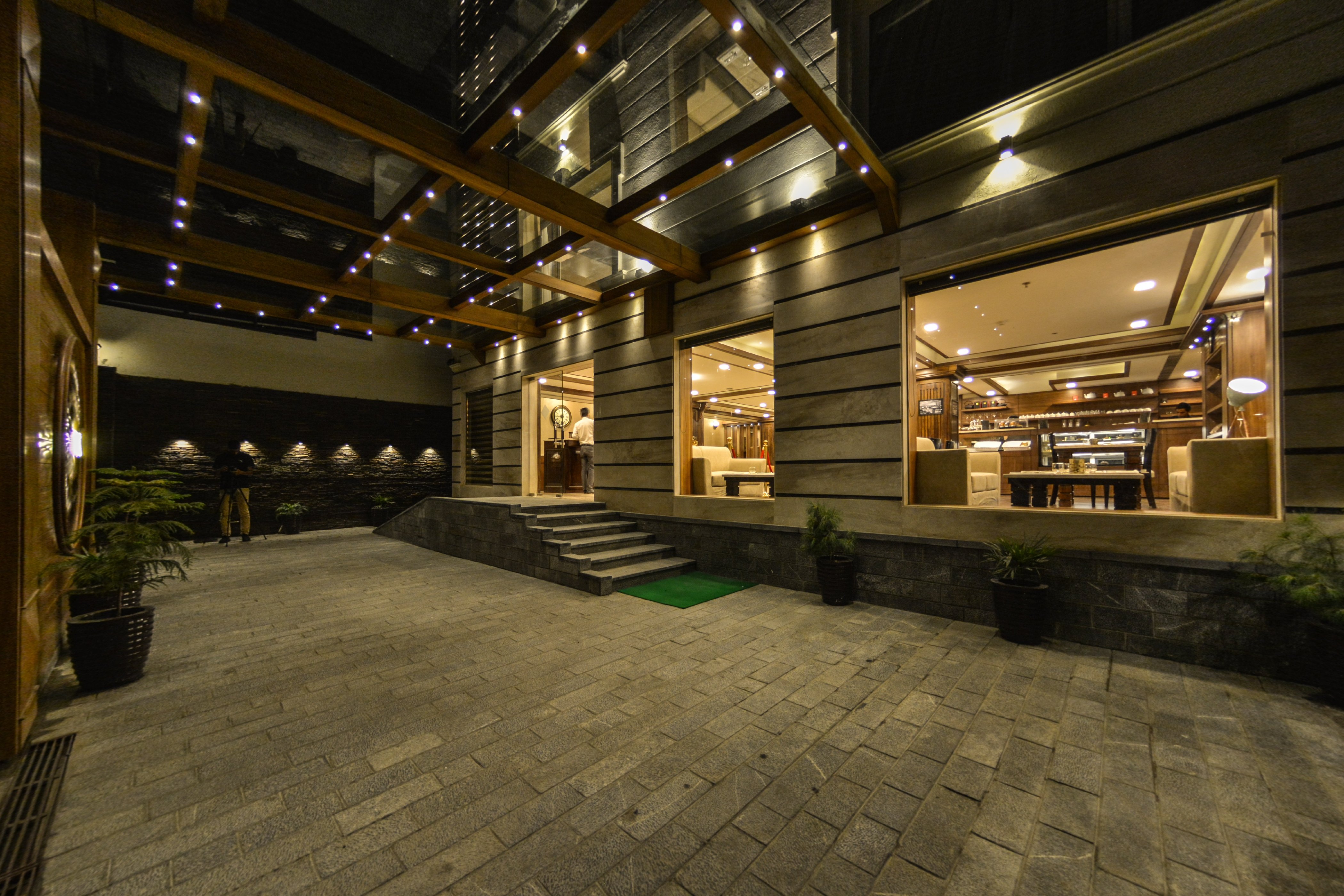Clarks Inn Srinagar - Tap to explore photos