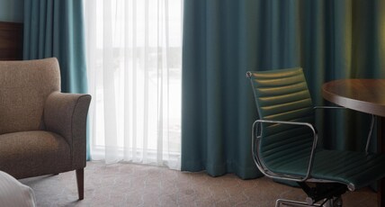 Hampton by Hilton Bournemouth Room Type - 1 QUEEN ROOM WITH A VIEW