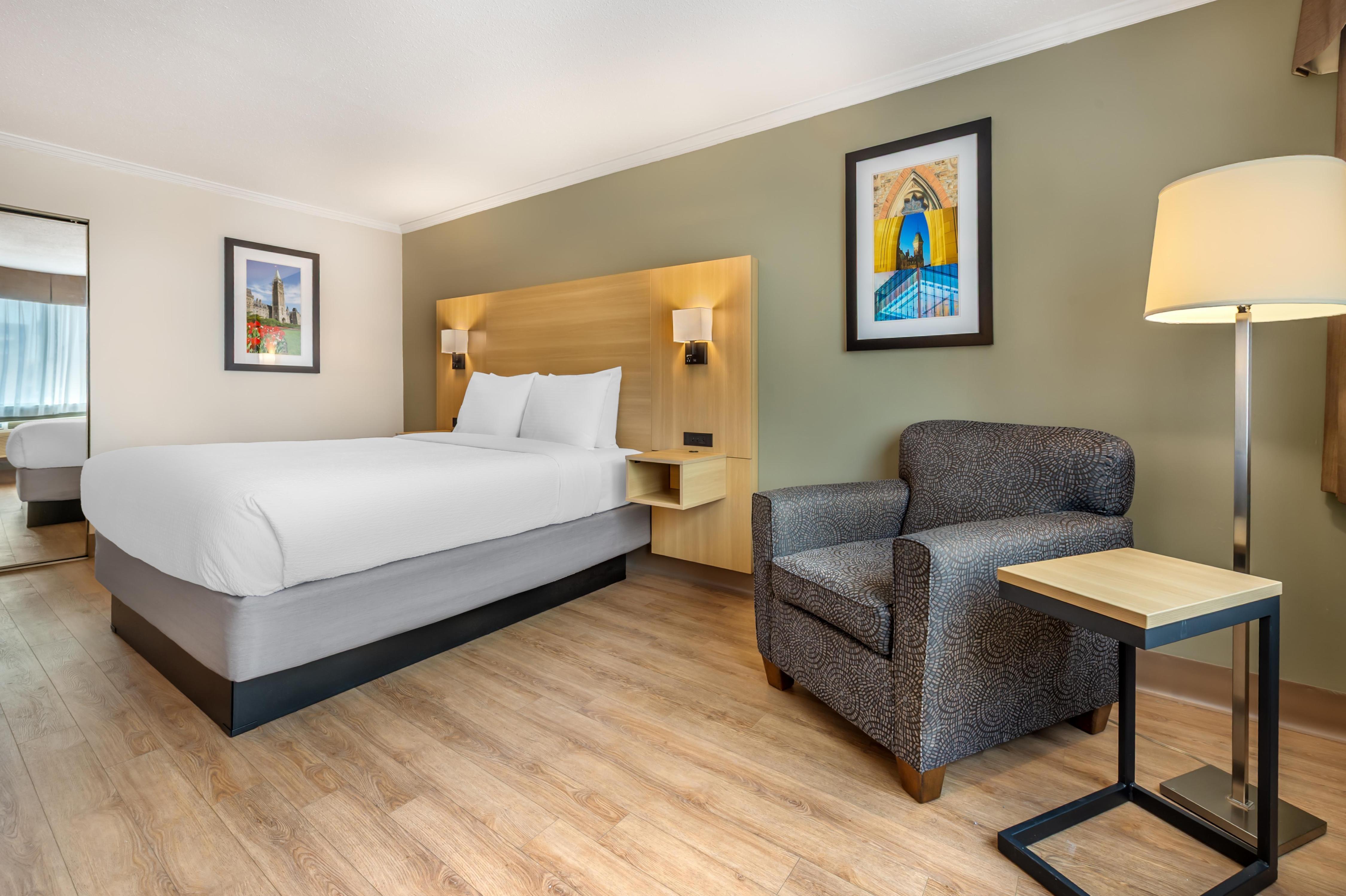 Best Western Plus Ottawa City Centre - Tap to explore photos