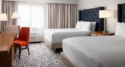 DoubleTree by Hilton Gainesville Room Type - 2 QUEEN HEARING ACCESSIBLE