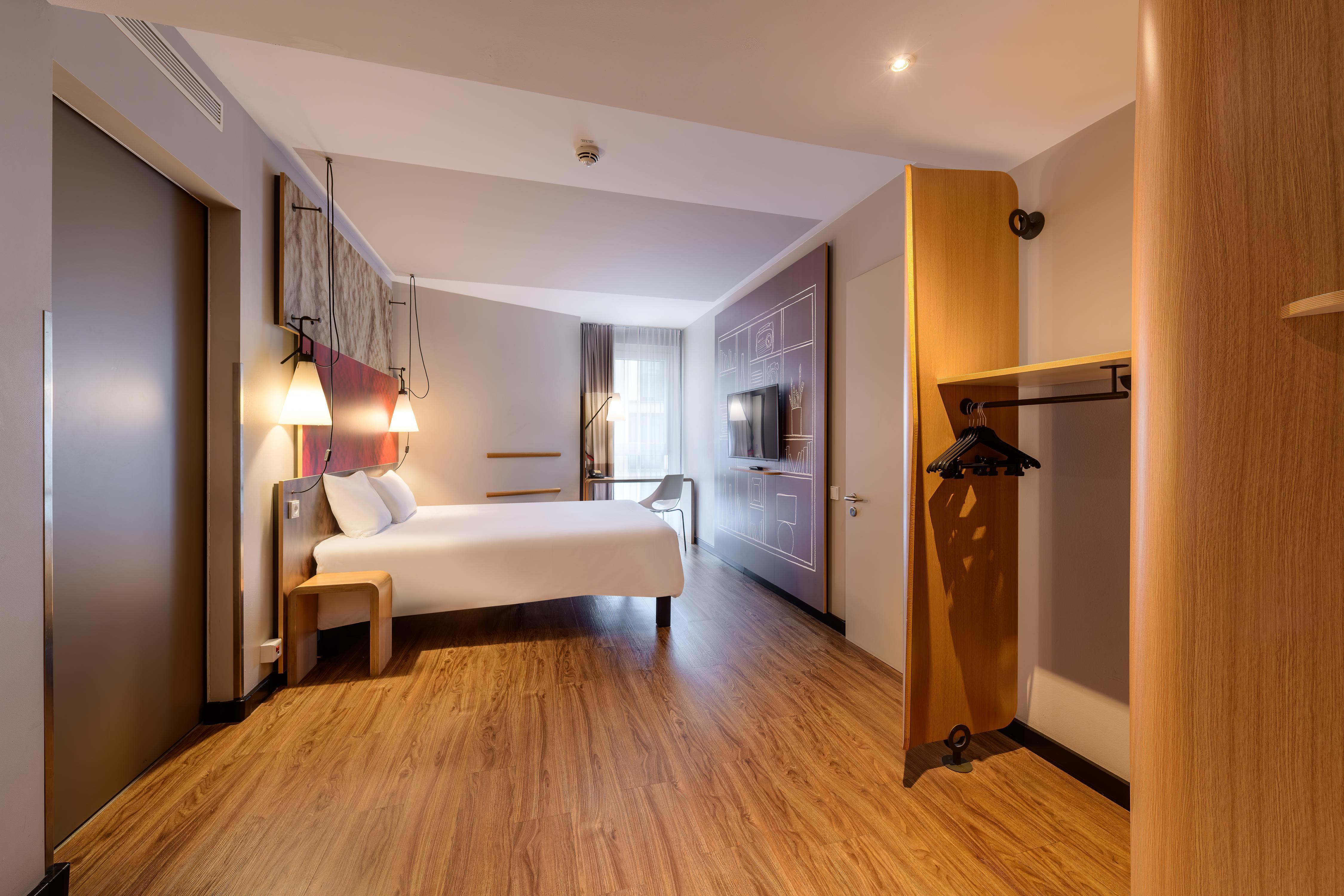 IBIS BERLIN HAUPTBAHNHOF Room Type - Rooms for guests with reduced mobility