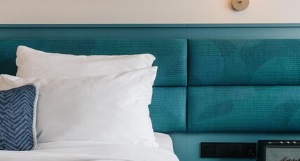 The Social Hub Amsterdam City Room Type - Signature Deluxe Studio