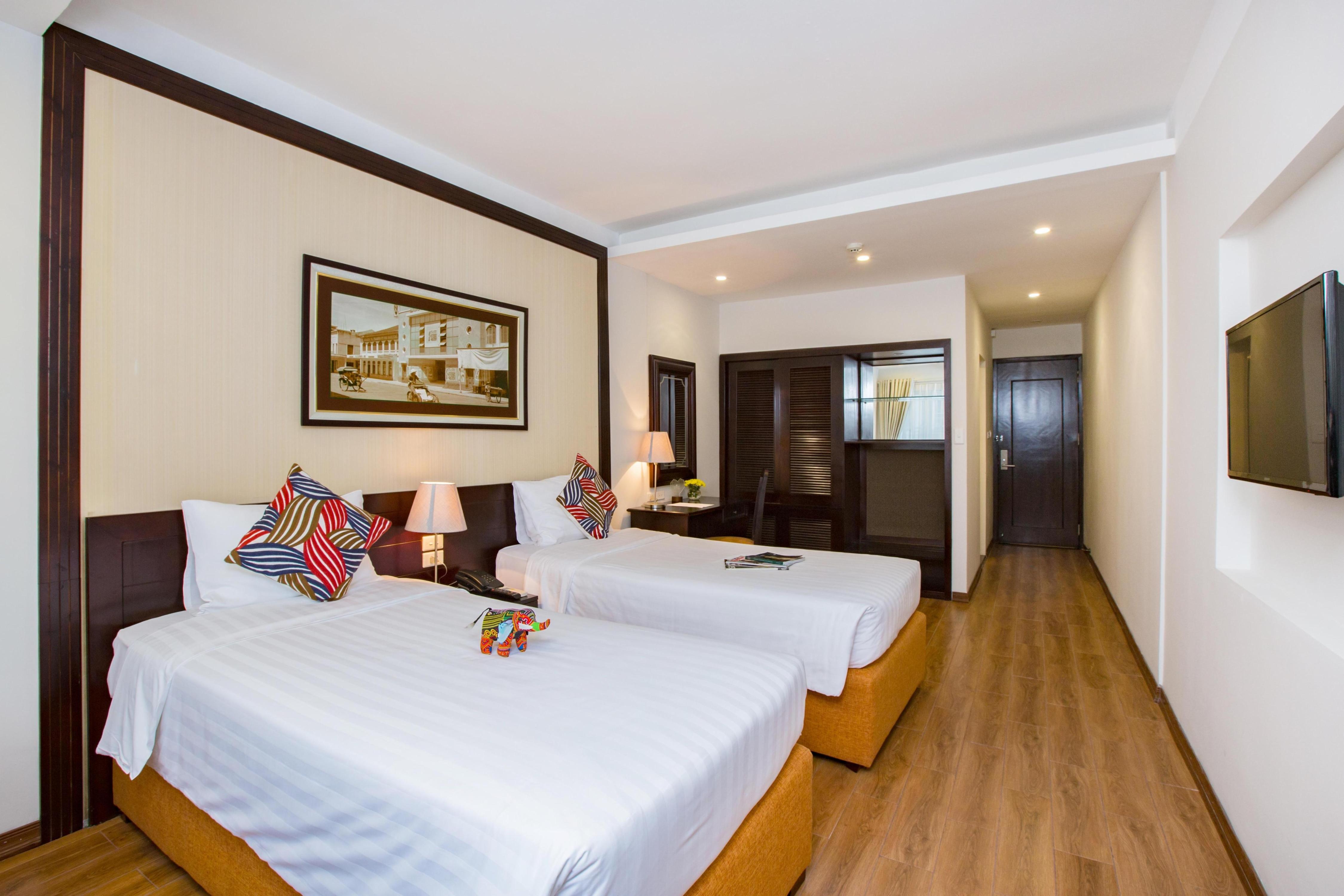 Thang Long Espana Hotel - Tap to explore photos