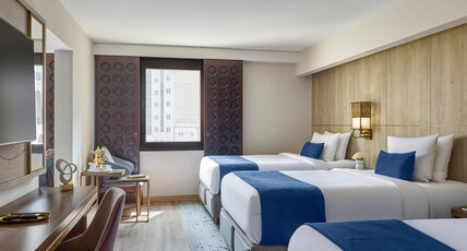 Makarem Ajyad Hotel Room Type - Deluxe Suite