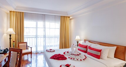 Somadevi Angkor Premium Room Type - Deluxe King Room with Balcony Somadevi Angkor Premium Room Type - Deluxe King Room with Balcony
