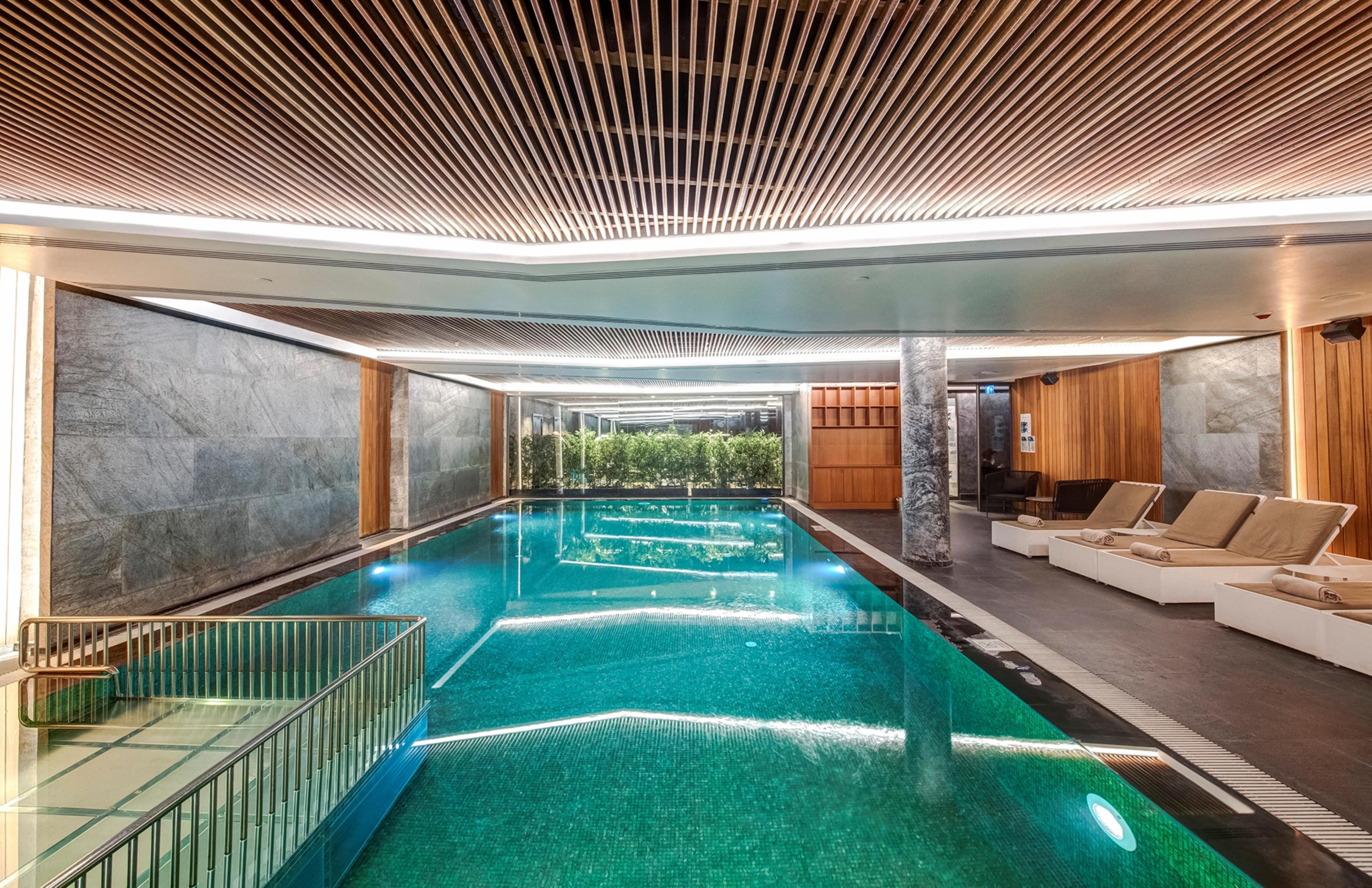 Double Tree by Hilton Hotel Istanbul Piyalepasa - Tap to explore photos