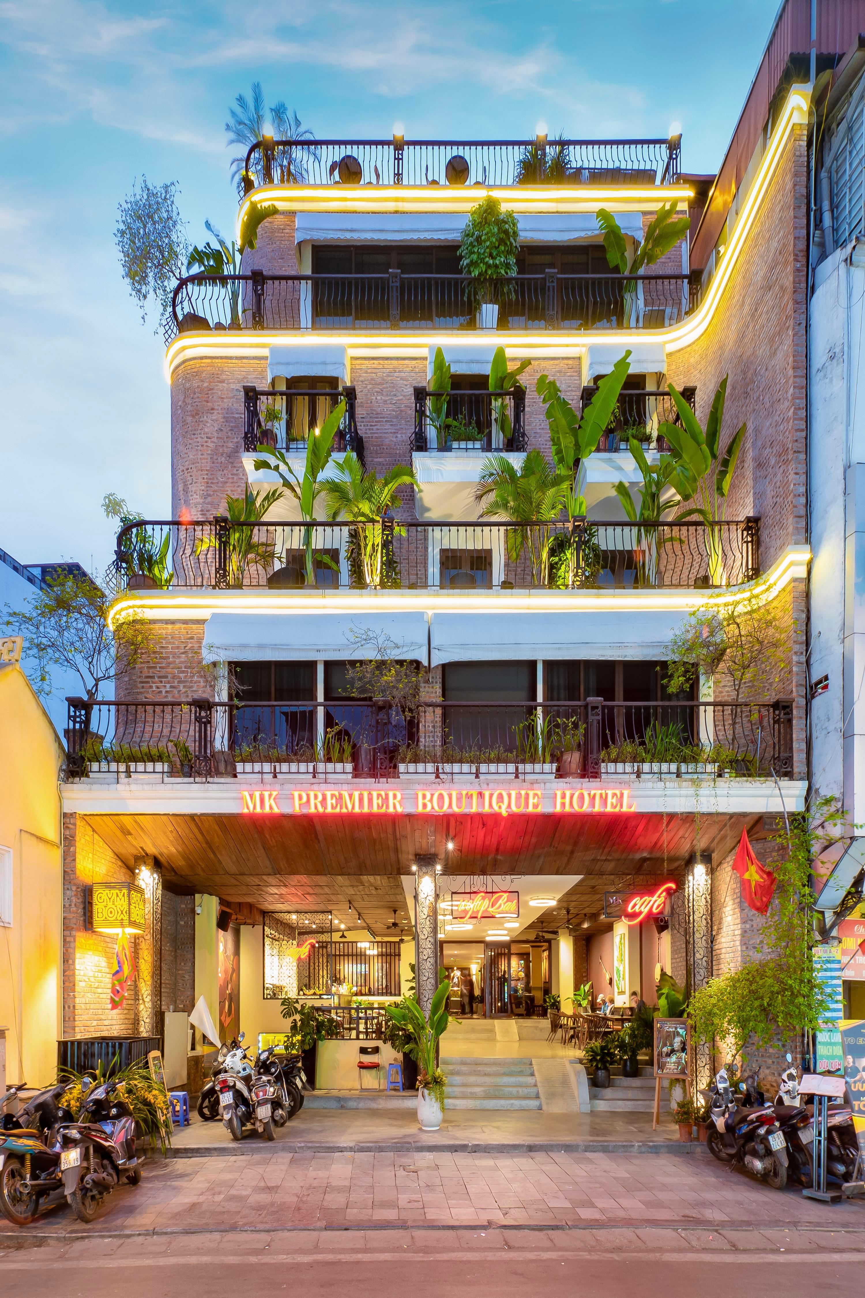 MK PREMIER BOUTIQUE HOTEL - Tap to explore photos