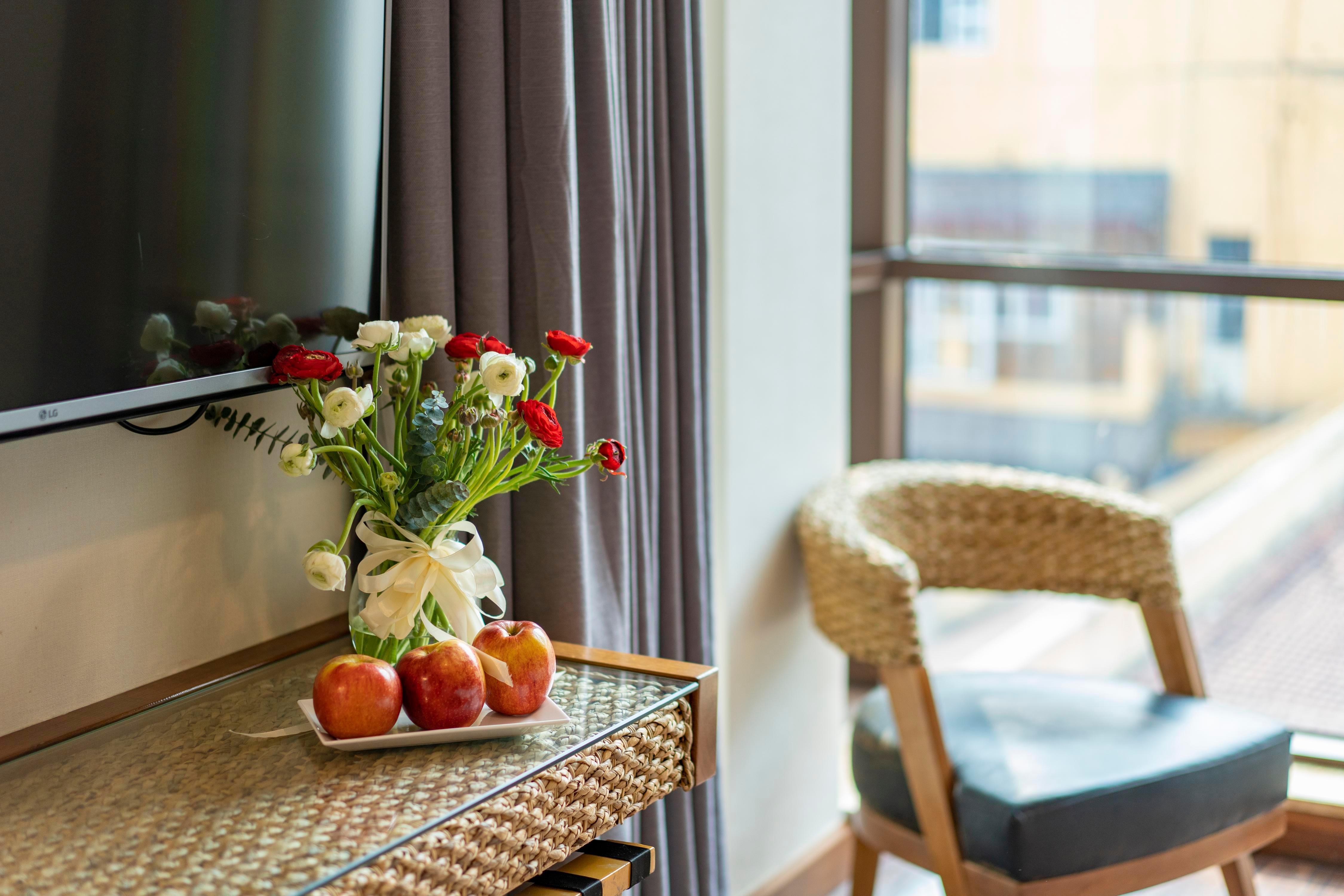 MK PREMIER BOUTIQUE HOTEL - Tap to explore photos