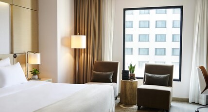 The Ann Hanoi Hotel And Spa Room Type - Premium King Room