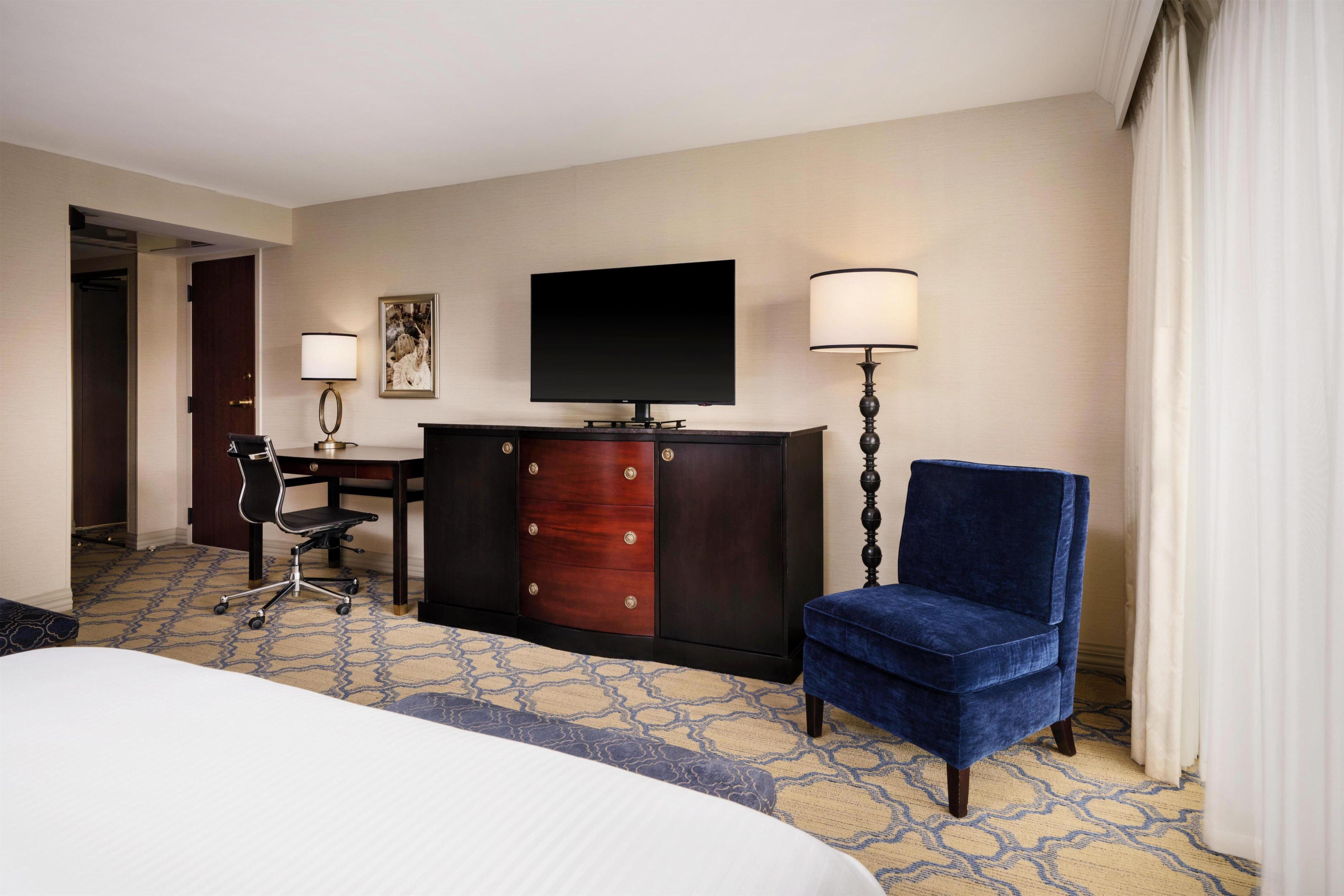 Best Western Premier Park Hotel Room Type - 2 Queen Beds, Poolside, Refrigerator, High Speed Internet Access, Non-Smoking