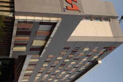 Swiss-Belinn Airport