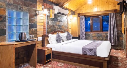 Hotel Akbar (Riverside) Room Type - Deluxe Room with Heating Hotel Akbar (Riverside) Room Type - Deluxe Room with Heating