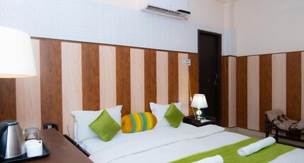 Hotel AP Palace Room Type - STANDARD SAVER ROOM