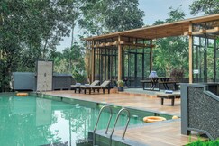 The Mountain Courtyard Thekkady