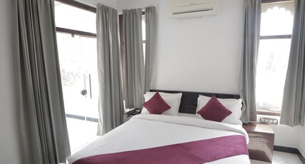 Rajgarh Heritage | Swimming Pool | Rooms & Restaurant | Resort in Kumbhalgarh. Room Type - Super Deluxe Room With Balcony