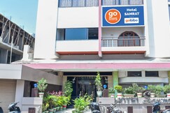 Hotel Samrat International