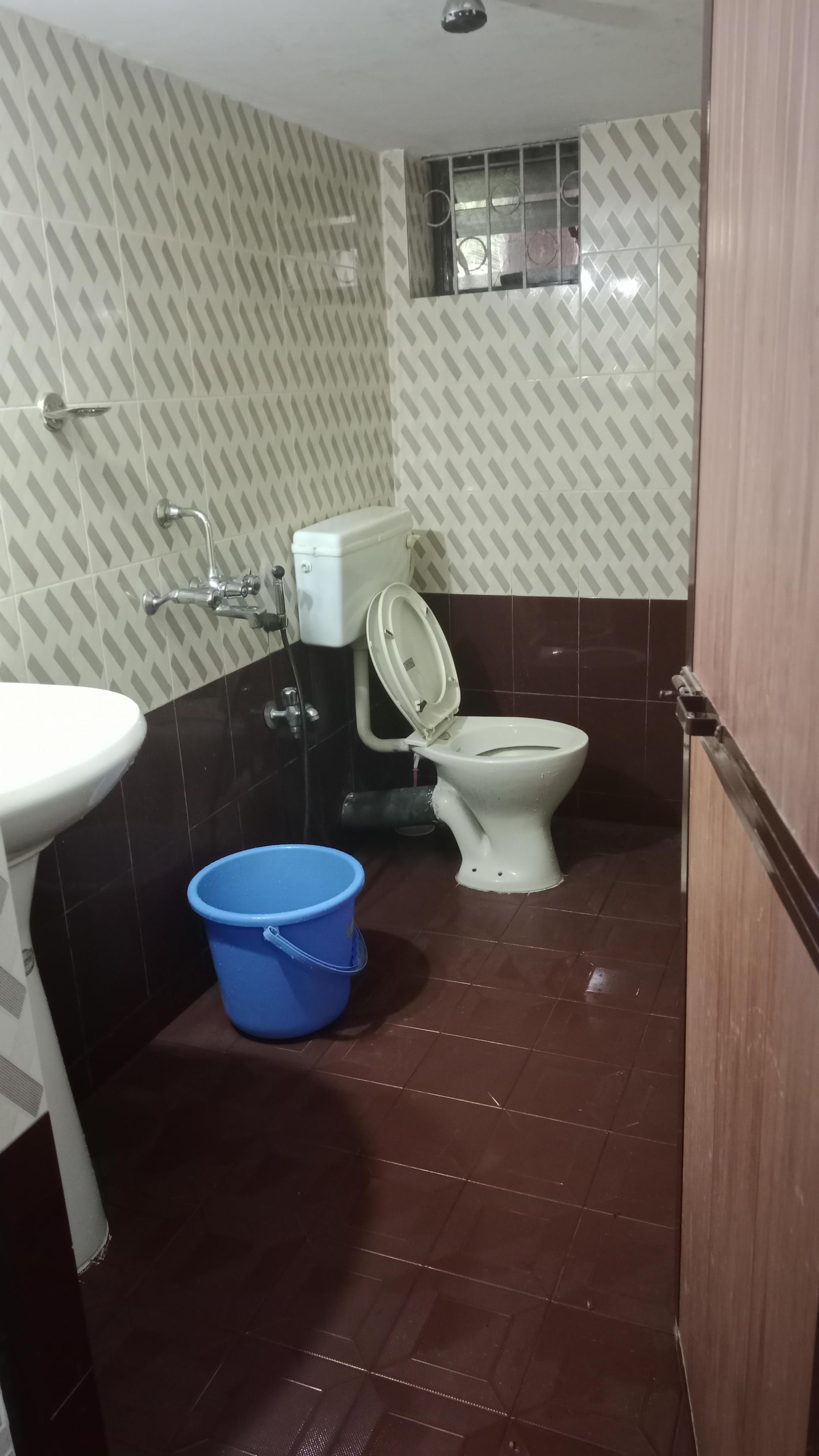 Selfia Guest House - Tap to explore photos